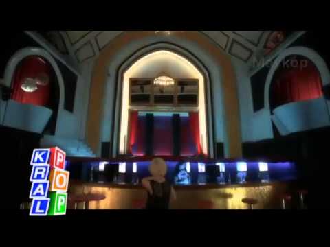 Model Ft  Ozan Doğulu   Dağılmak İstiyorum