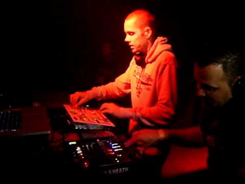 BABY SHOOT´M DOWN - Brachiale MusikGestalter - SandsteinHöhlen Halberstadt 18.06.2011 Part 2_4