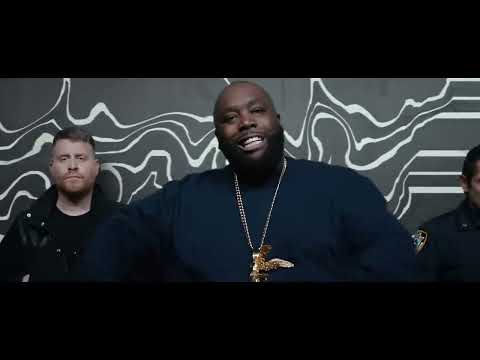 Run The Jewels performing Legend Has It