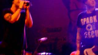 Every Avenue performs &quot;Mindset&quot;