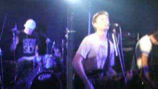 Goodnight Nurse - "Drown" live in Wellington