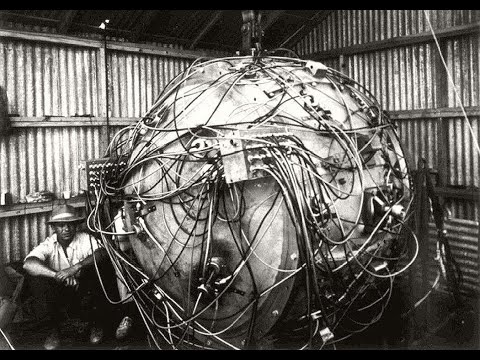 I segreti della Bomba Atomica:  01 Nati con la bomba