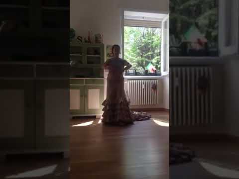 Belen Maya, Pijama de Cola, 25/4, ej 2