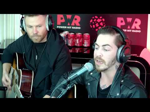 POWER LIVE - DENNIS LLOYD NEVER GO BACK (with Ola Lustig on guitar)