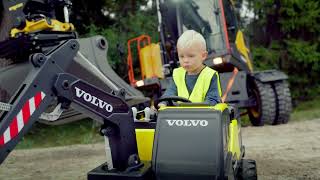 Download lagu Volvo excavator toy - when no problem is too big mp3 Download lagu Volvo excavator toy - when no problem is too big mp3