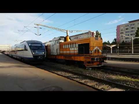 R7037 spre Urziceni cu LDH 82-0443-0 pleacă din București Nord