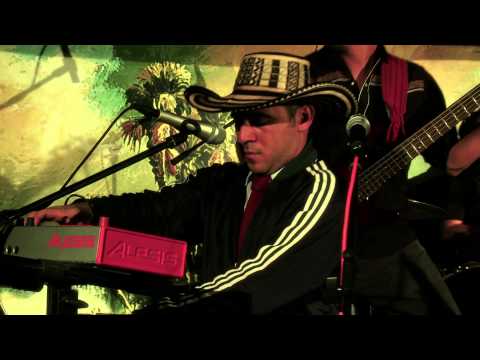 Palomazo Pata Negra 2012 - Sonido San Francisco - Rola 2: "Muchachas a bailar"