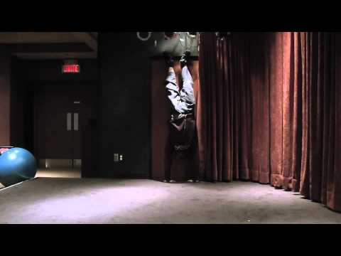 Convict Conditioning-Step 6-Close Handstand Pushups