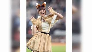 “高身長”ラウンドガール、リングで”腹筋見せ”ブレイクダンスも失敗！ファン「問題ない」「色っぽい」