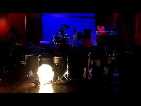 The Minutes - "Highway 51" live Captain Americas Blanchardstown
