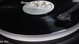 Chris de Burgh Living On The Island vinyl