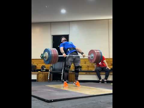 Ali Alipour (95) 227 kg clean and jerk attempt