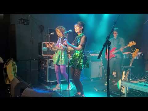 Gruppo Sportivo & Bombitas – Henri – 2023-10-21 – Live at ‘t Ukien, Kampen