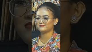 Download lagu Wancine nglaras gending kututmanggung pelog barang sinden Ayu purwa lestari mp3 Download lagu Wancine nglaras gending kututmanggung pelog barang sinden Ayu purwa lestari mp3