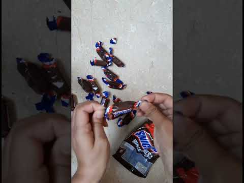 Snickers Miniatures   #shorts  #chocolate  #viral  #satisfying