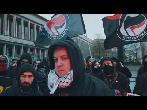 Sticky Snake (L'Alerte Rouge) - On Baissera Pas Les Bras (Clip officiel/Prod : Tideux)