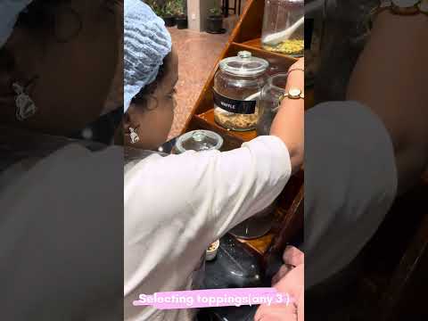 Aarvi enjoy Choclate making at Mahabaleshwar