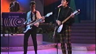 LOS FLECHAZOS - LA CHICA DE MEL