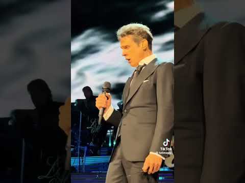 Tengo todo excepto a ti Luis Miguel en Vivo