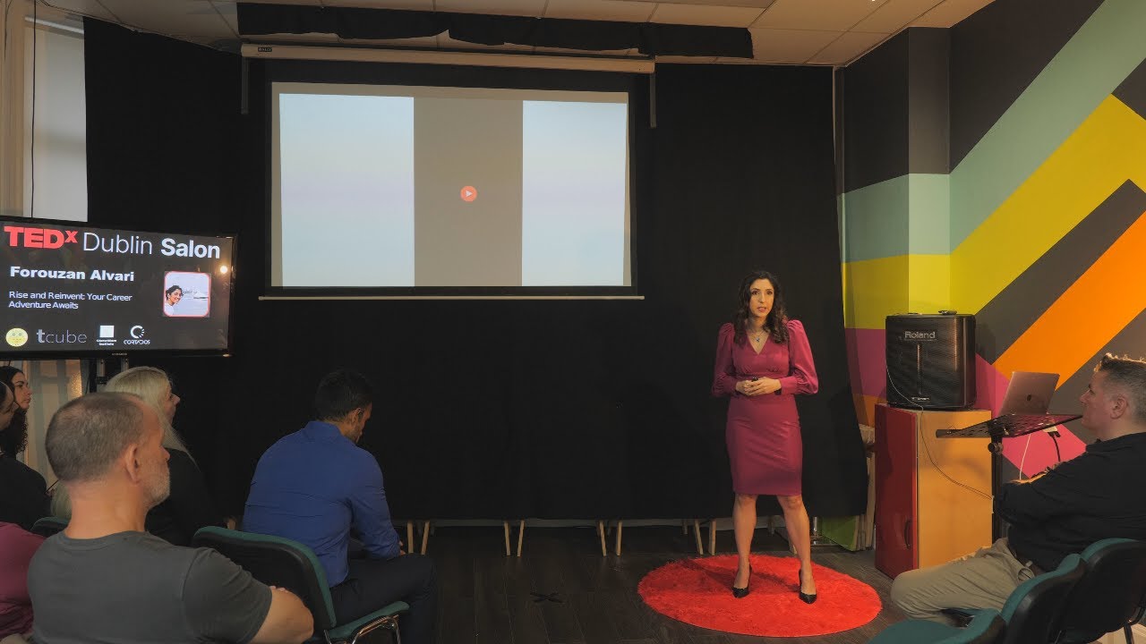 Forouzan Alvari on stage