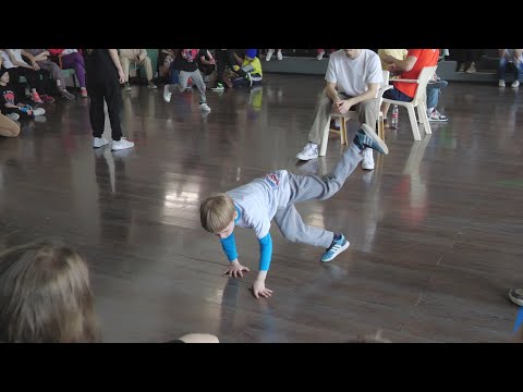 начинающие bboy Добрыня vs bgirl Fantola - "ALL OPTION" break dance battle, брейкданс чемпионат