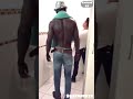 "Negro Del WhatsApp" Mira Lo Que Paso Con Este Famoso En El Baño