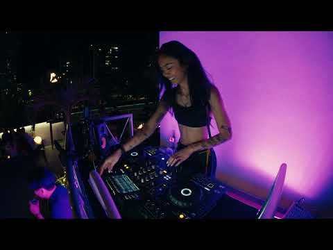 Dinner and Drinks with Caldee | Feel-good sounds for late-night sipping