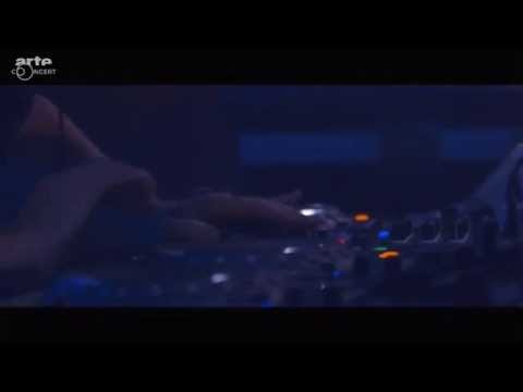 Laurent Garnier playing "Yann Lean - The Quest" (Espai) at Weather Winter 2015