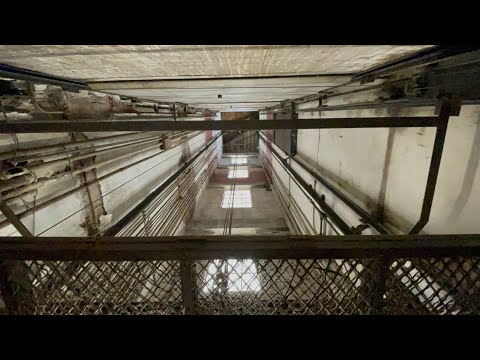 ANCIENT 1919 OTIS Manual Freight Elevator - Cleveland, OH