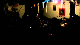 BULLDOZERS - Polvo de una noche (Live in Vegadotos, 07-04-2012)