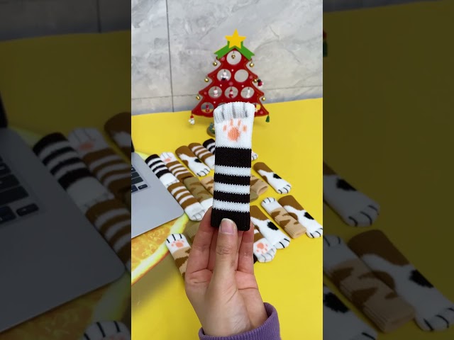 Vídeo relacionado con XiXiRan Calcetines 3D de Pies Gato, Adulto Unisex Animal Print para Halloween, Juego Familiar de Fiesta 35-42, 2 Pares
