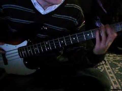 Albert King - Born Under A Bad Sign (Beginner Bass Cover) video thumbnail
