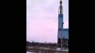 preview picture of video 'Sartell Verso Paper Mill Smoke Stack'