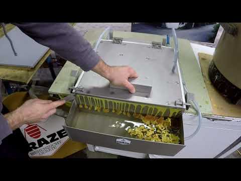 graze xxl mittelwandgießform wassergekühlt / xxl wax sheet mold watercooled /xxl gaufrier à main