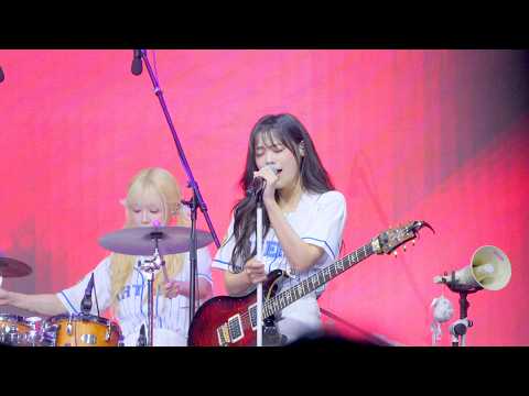 [4K]QWER 시연 쵸단 Bad Habit 직캠 @동아방송예술대