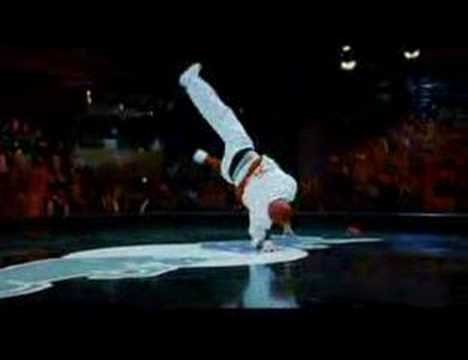 Bootuz vs. Roxrite @ Red Bull BC One 2007