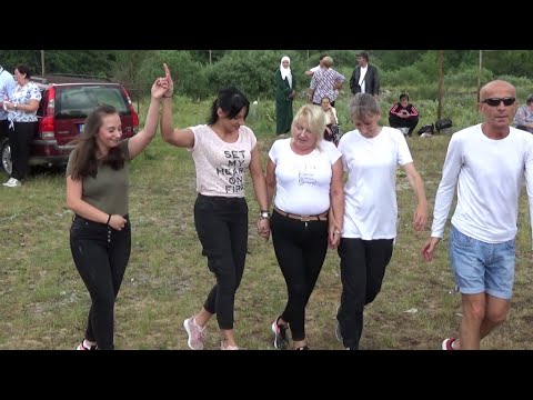 Kad sestre Adela i Selma kolo povedu - Teferic ULOG-Kalinovik - AMKO bend