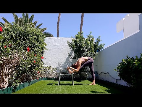 Wellness session - exercises with chair - Sara Na Kanarach -  STREFA RUCHU ON-NLINE