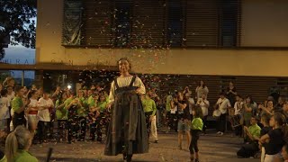 VOTV - Estrena de la Coloma, la nova gegantona de les Franqueses del VallÃ¨s