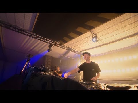 Tim van Werd live at Spiegeltent Festival 2025