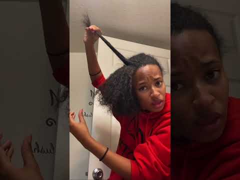 TAKING OUT 4 MONTH OLD BRAIDS 😱 ( SUBSCRIBE TO { THEREAL NIA } FOR MORE ) #shorts