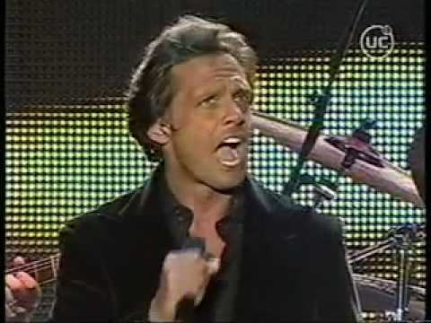 Luis Miguel - Con Tus Besos (Live Chile 2003)