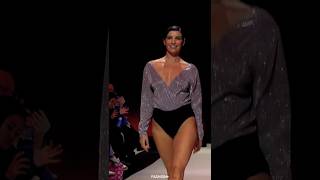 #swimming #swimsuit #beachwear #tiktok #trending #swimwear #bikini #weak