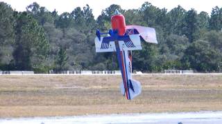 preview picture of video '2010 GIANTS (14) CHIEF AIRCRAFT BI PLANE.MP4'