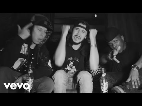 Adi L Hasla feat. Kevin Tandu, Aito Mäkki - Palaa Gilla