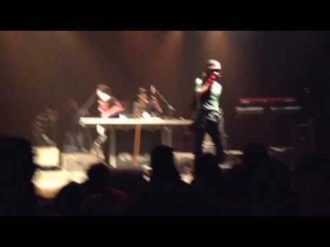 Lion D apertura concerto Alborosie