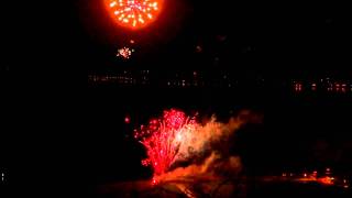 preview picture of video 'Fireworks display Battery Park Greenock Scotland  2011 Sony HX100v'