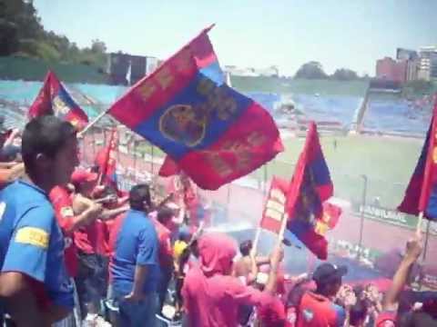 "Rojo  desde la cuna" Barra: La Banda del Rojo &bull; Club: Municipal