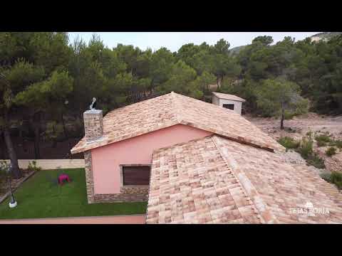 Tejados del mundo | Teja mixta TB-10 Tech Lamalou  (Tejas Borja)