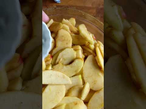 How to Make Apple Pie from Scratch - Our best apple pie recipe!